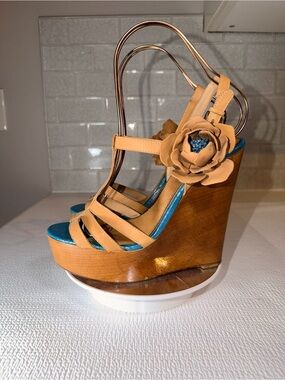 Badgley Mischka Platform Wedge Sandal